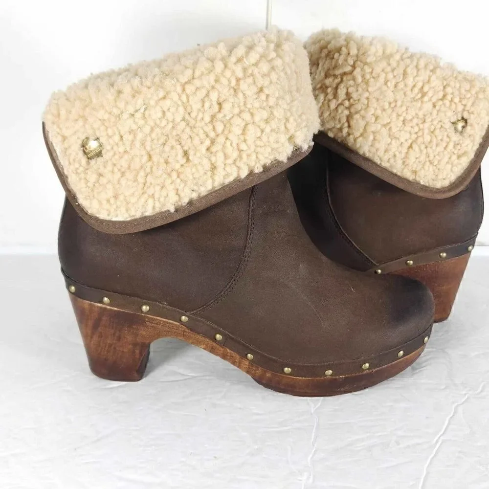 UGG Women's Lynnea US 7 Fold Over Leather Brown Shearling Cuff Clog Boot